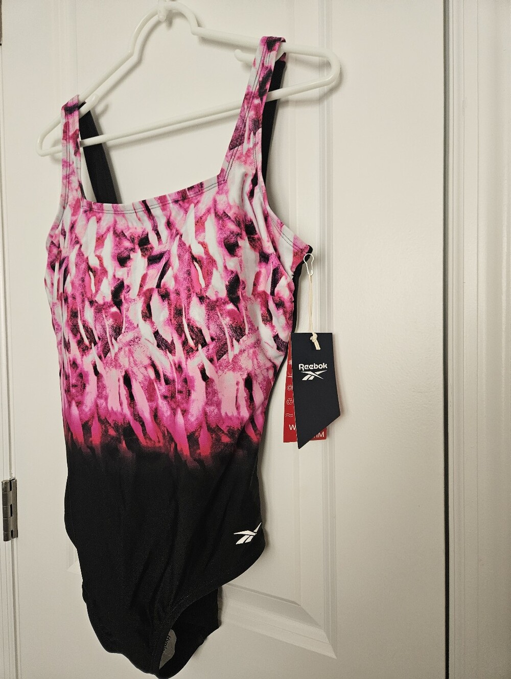 NWT Reebok One Piece Swimsuit Womens Size 6 Pink Black Athletic Training Swim